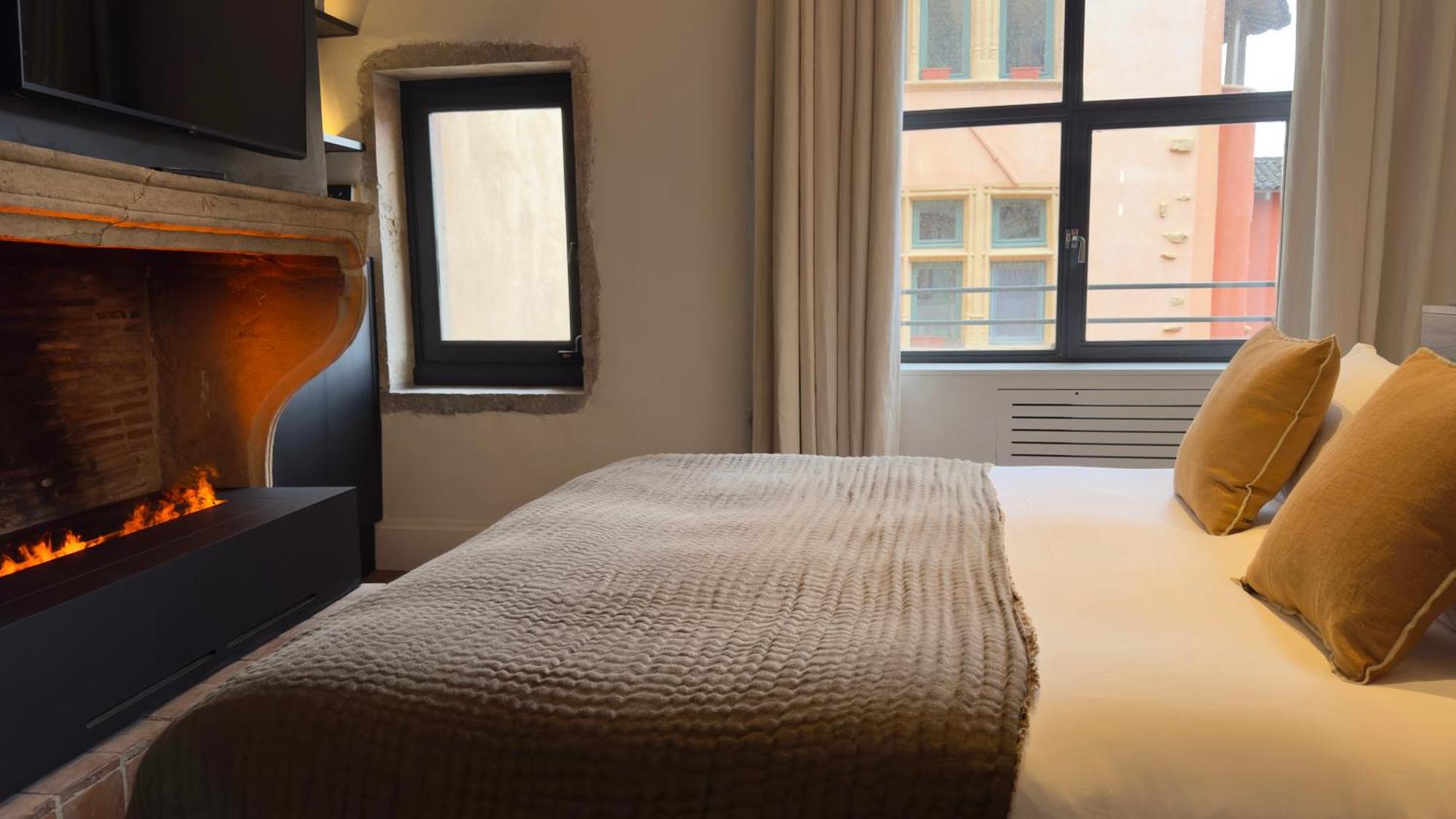 Mihotel Tour Rose Лион Екстериор снимка